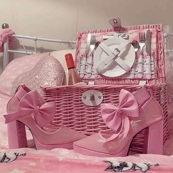 New 🎀Sugar Thrillz x Dolls Kill Pink Pumps - Picture 4 of 6